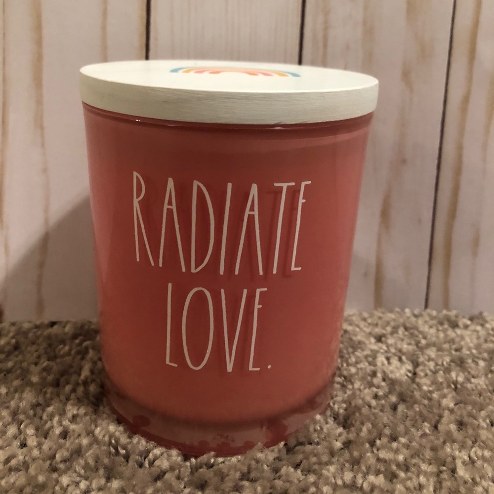 Rae Dunn Radiate Love Candle